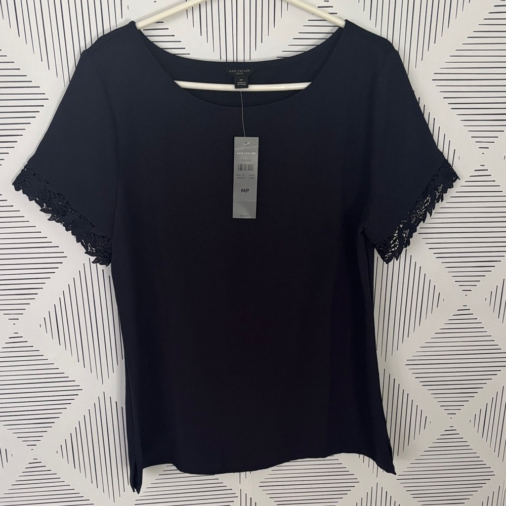 Ann Taylor (MP) Navy Short Sleeve Top with Lace Detail On Sleeves